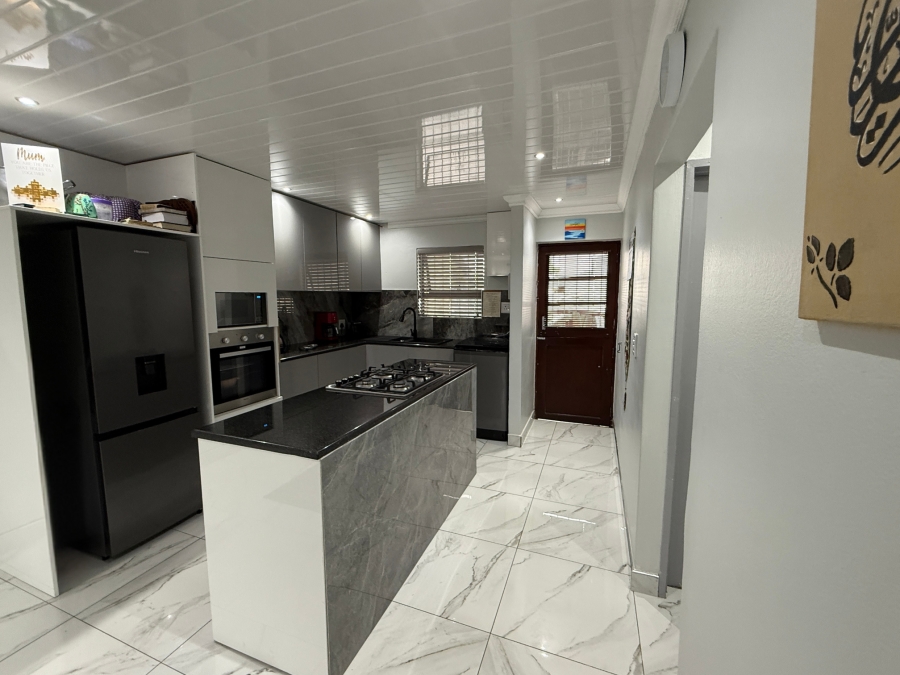 2 Bedroom Property for Sale in Vasco Estate Western Cape
